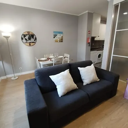 A 50 Metros Da Com Piscina E Estacionamento 公寓 波尔蒂芒