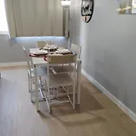 A 50 Metros Da Com Piscina E Estacionamento