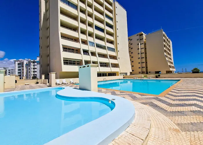 A 50 Metros Da Com Piscina E Estacionamento Apartment *
